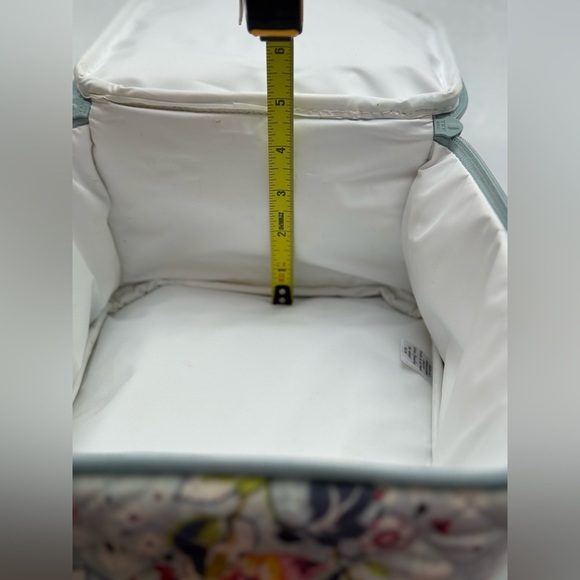 Vera Bradley Lunch Bunch, Floating Garden lunch box - Picture 6 of 8